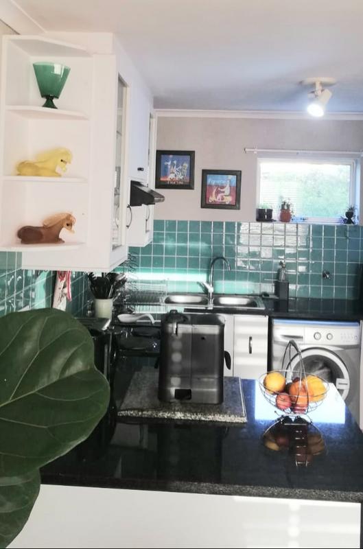2 Bedroom Property for Sale in Gordons Bay Western Cape